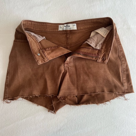 High Waisted Hollister Denim Shorts - Picture 4 of 4